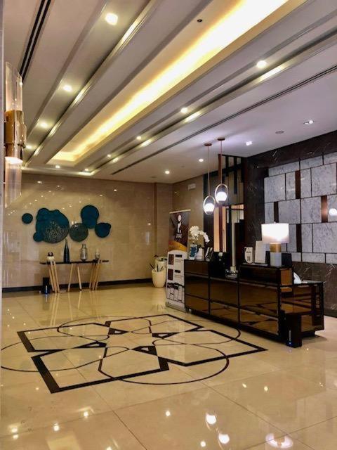 Luxury Bgc Condo In Taguig, Mckinley - Covered Parking And Wifi Free Esterno foto